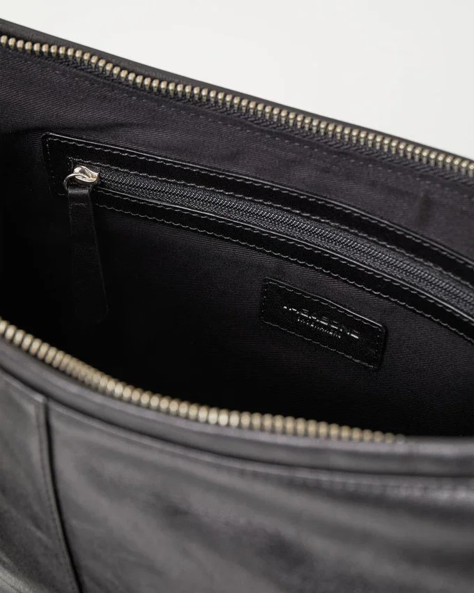 Borsa Itami