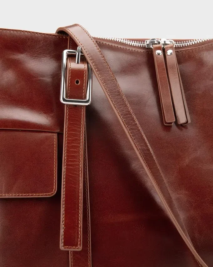 Borsa Thira