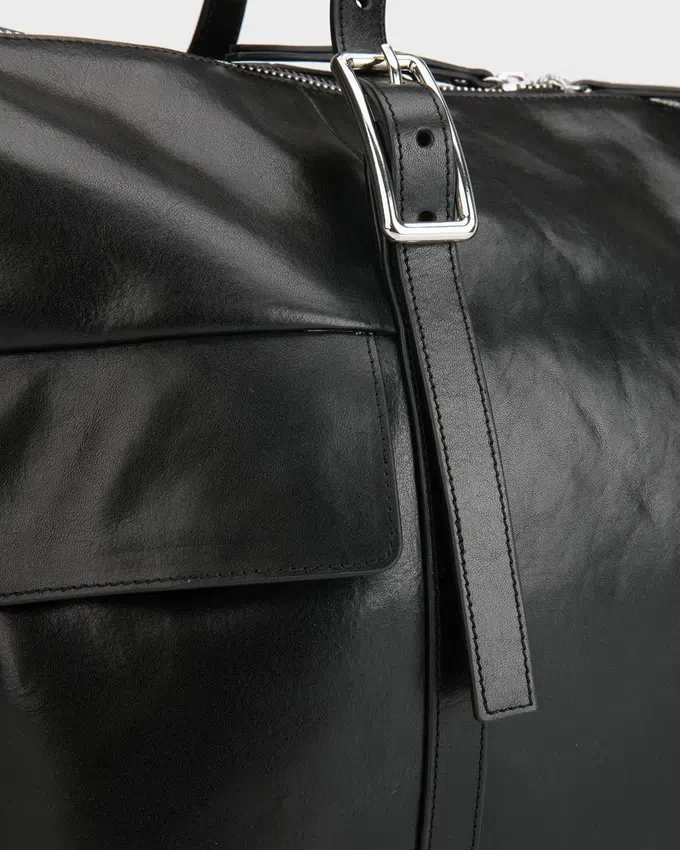 Borsa Thira
